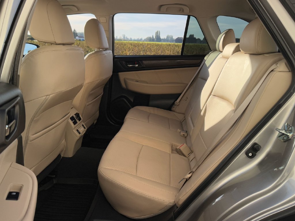 Used 2018 Subaru Outback 3.6R Limited AWD/4WD image 22