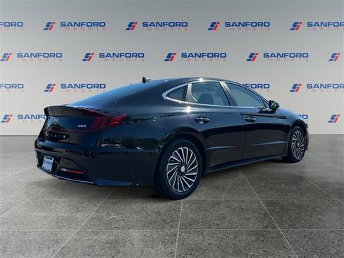 Used 2023 Hyundai Sonata SEL w/ Cargo Package image 5