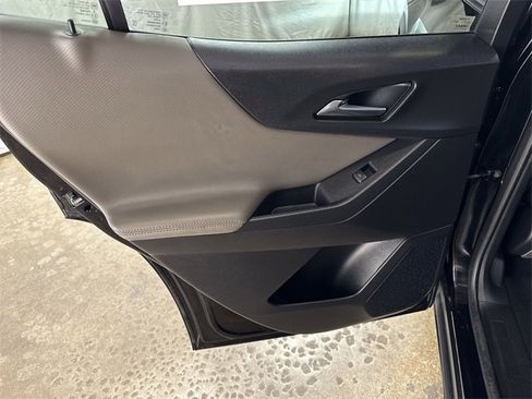 Certified 2025 Chevrolet Equinox LT w/ Convenience Package II image 25