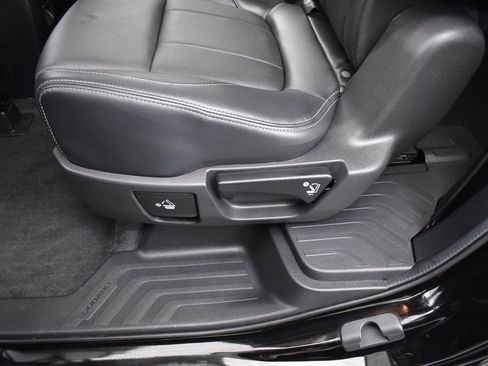 Used 2023 Subaru Ascent Touring image 25