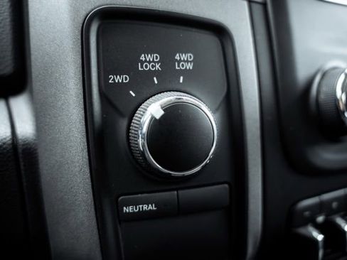 Used 2017 RAM 2500 Tradesman w/ Chrome Appearance Group AWD/4WD image 25