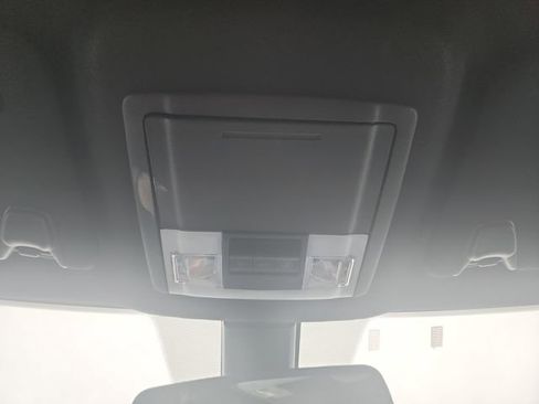 Used 2019 Ford Explorer Limited w/ Ford Safe & Smart Package image 23