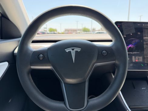 Used 2020 Tesla Model Y Long Range AWD/4WD image 8