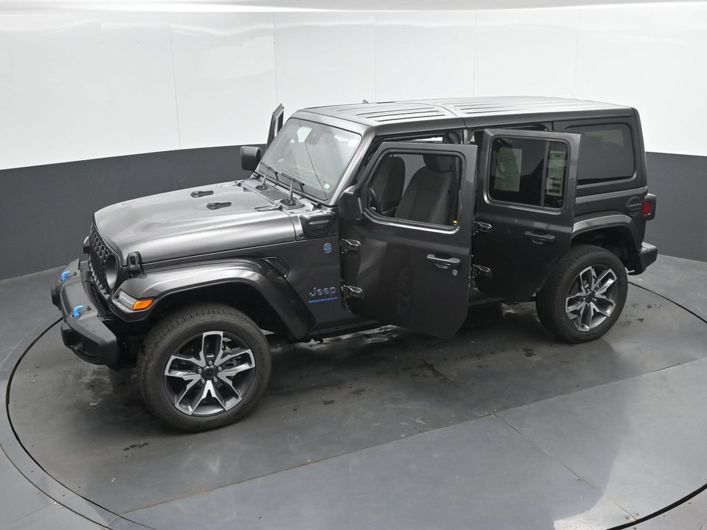 Used 2024 Jeep Wrangler Unlimited AWD/4WD image 50