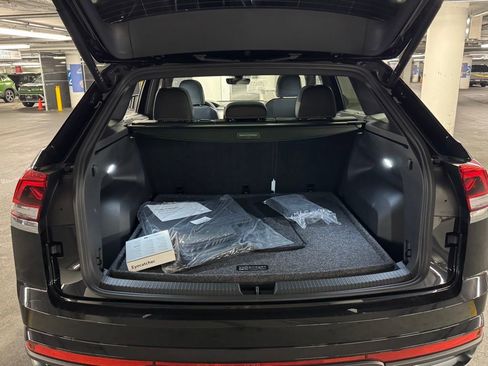 New 2026 Volkswagen Atlas Cross Sport SE image 39