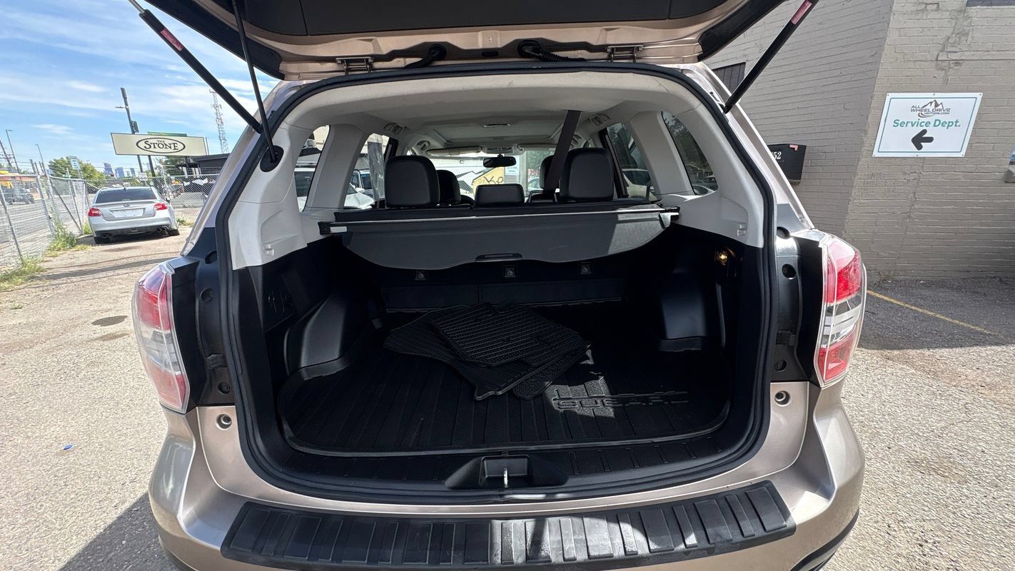 Used 2014 Subaru Forester 2.5i Limited AWD/4WD image 22
