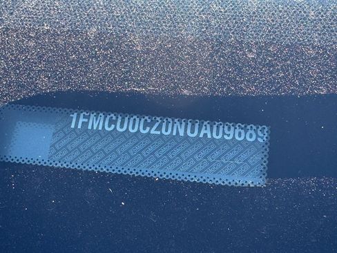 Used 2022 Ford Escape SEL w/ Technology Package image 9