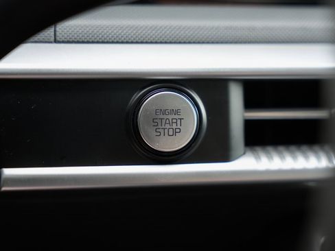 Used 2023 Kia K5 LXS image 23