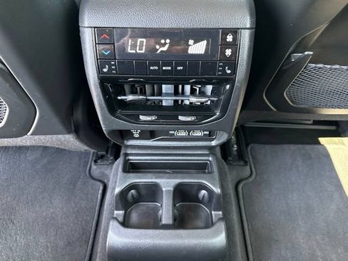 Used 2022 Jeep Grand Cherokee L Limited AWD/4WD image 22