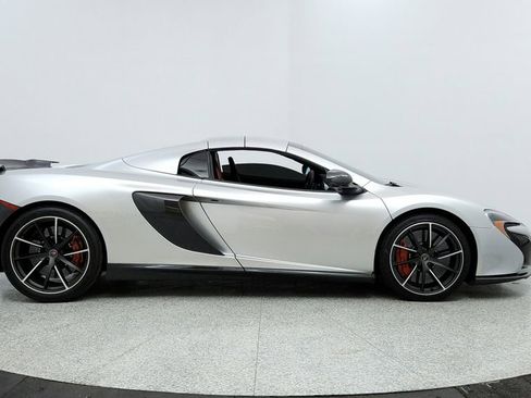 Used 2015 McLaren 650S Spider RWD image 6