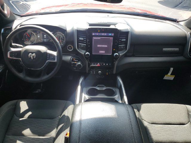 Used 2025 RAM 1500 Big Horn AWD/4WD image 18