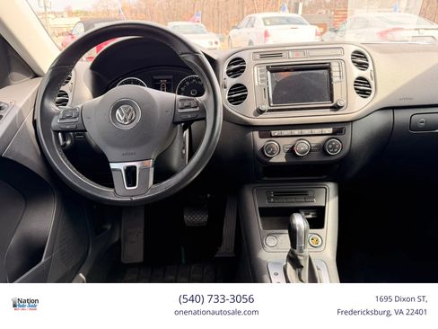 Used 2017 Volkswagen Tiguan S image 10