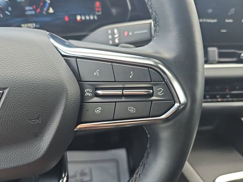 Used 2025 Chevrolet Equinox LT FWD image 22