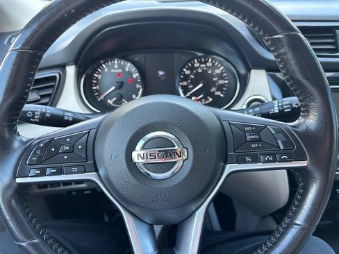 Used 2018 Nissan Rogue Sport SV w/ SV All-Weather Package AWD/4WD image 25