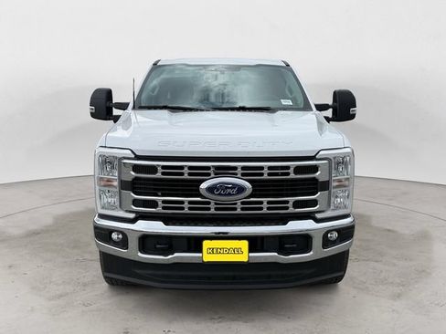 Used 2025 Ford F250 XLT AWD/4WD image 8