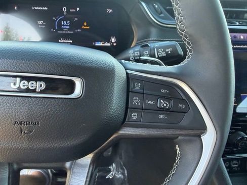 Used 2024 Jeep Grand Cherokee L Limited w/ Luxury Tech Group II AWD/4WD image 20