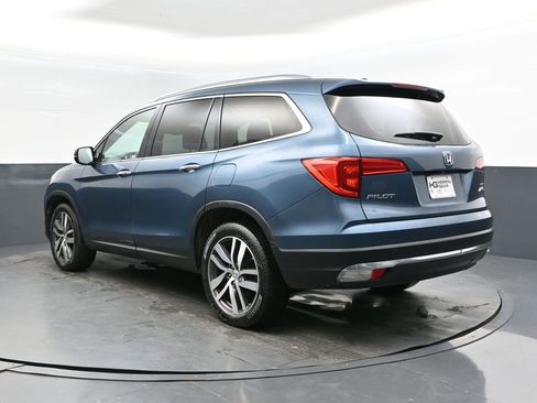 Used 2018 Honda Pilot Touring image 5