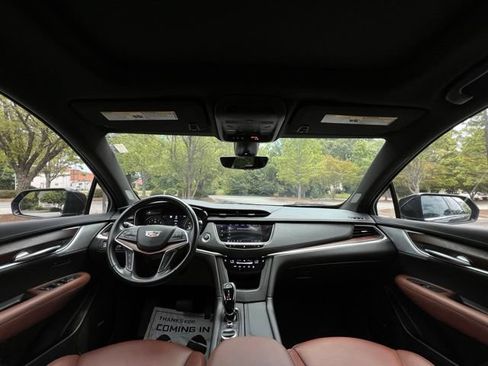 Used 2020 Cadillac XT5 Premium Luxury FWD image 27