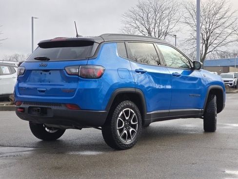 Used 2025 Jeep Compass Trailhawk w/ Trailhawk Elite Group image 34