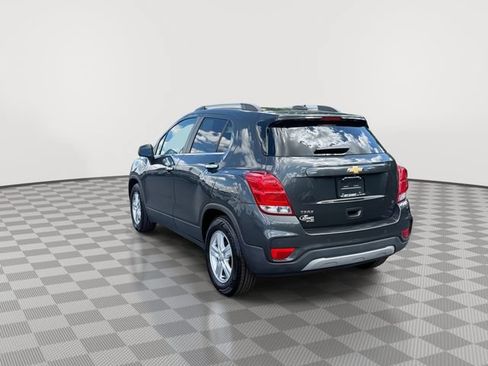 Certified 2018 Chevrolet Trax LT w/ Sun & Sound Package FWD image 8