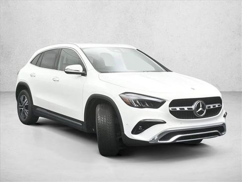Certified 2026 Mercedes-Benz GLA 250 4MATIC image 5