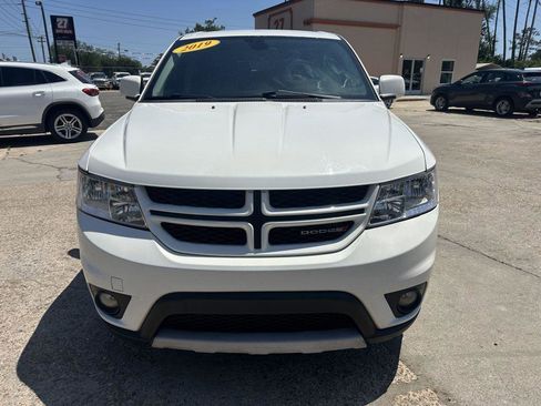 Used 2019 Dodge Journey GT FWD image 2
