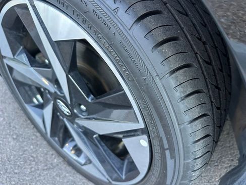 Used 2023 Hyundai Elantra SEL w/ Convenience Package image 22