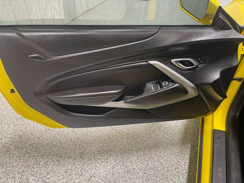 Used 2018 Chevrolet Camaro LT w/ RS Package RWD image 10