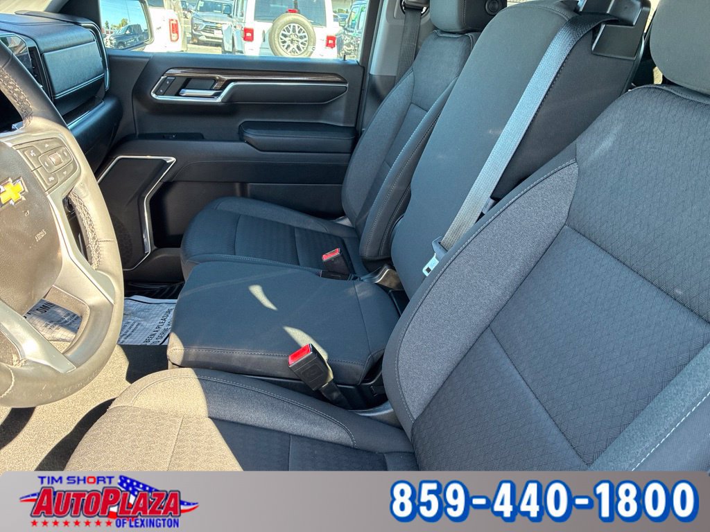 Used 2023 Chevrolet Silverado 1500 LT AWD/4WD image 17