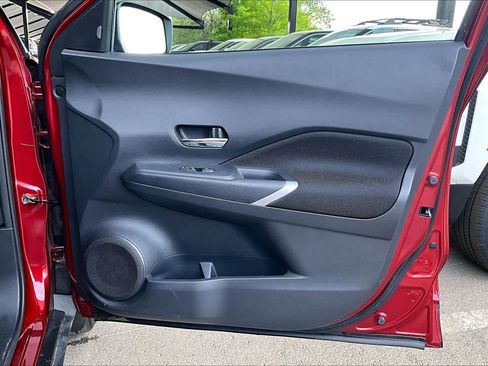 Certified 2024 Nissan Kicks SV image 22