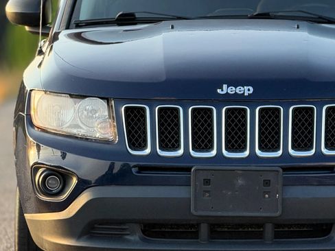 Used 2013 Jeep Compass Latitude AWD/4WD image 11