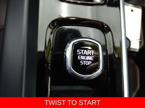 Used 2024 Volvo S60 B5 Plus AWD/4WD image 9