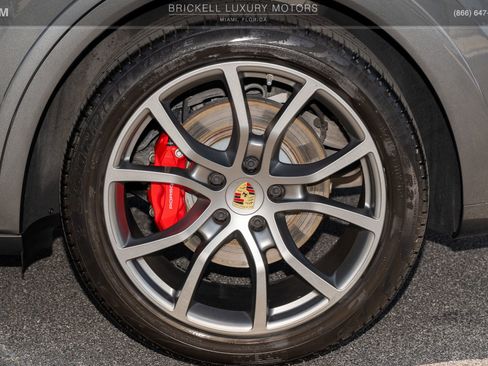 Used 2023 Porsche Cayenne GTS w/ Premium Package Plus image 41