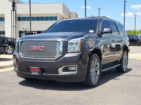 Used 2016 GMC Yukon Denali w/ Open Road Package AWD/4WD image 8