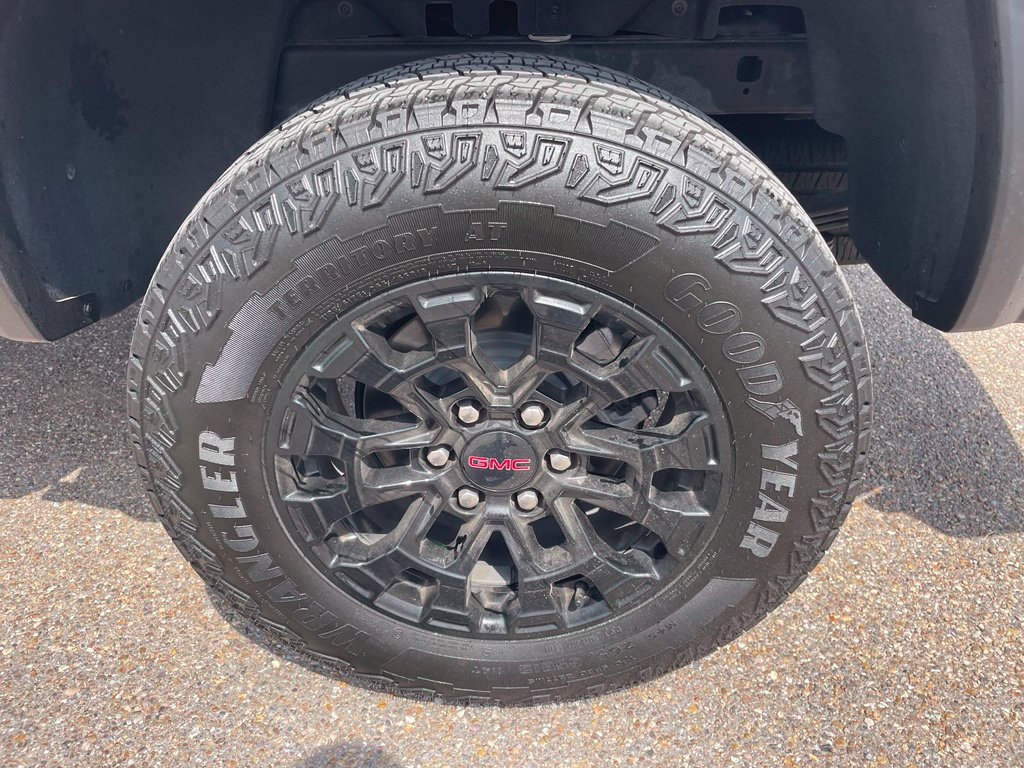 Used 2026 GMC Canyon Elevation w/ Convenience Package RWD image 17