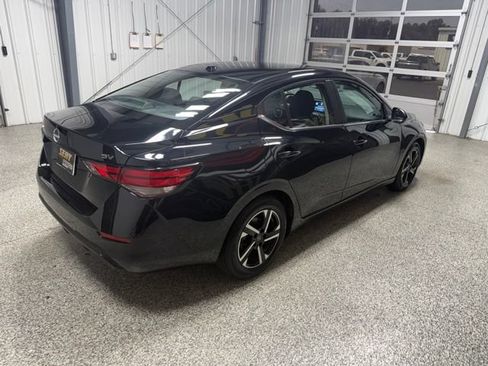 Used 2024 Nissan Sentra SV FWD image 19