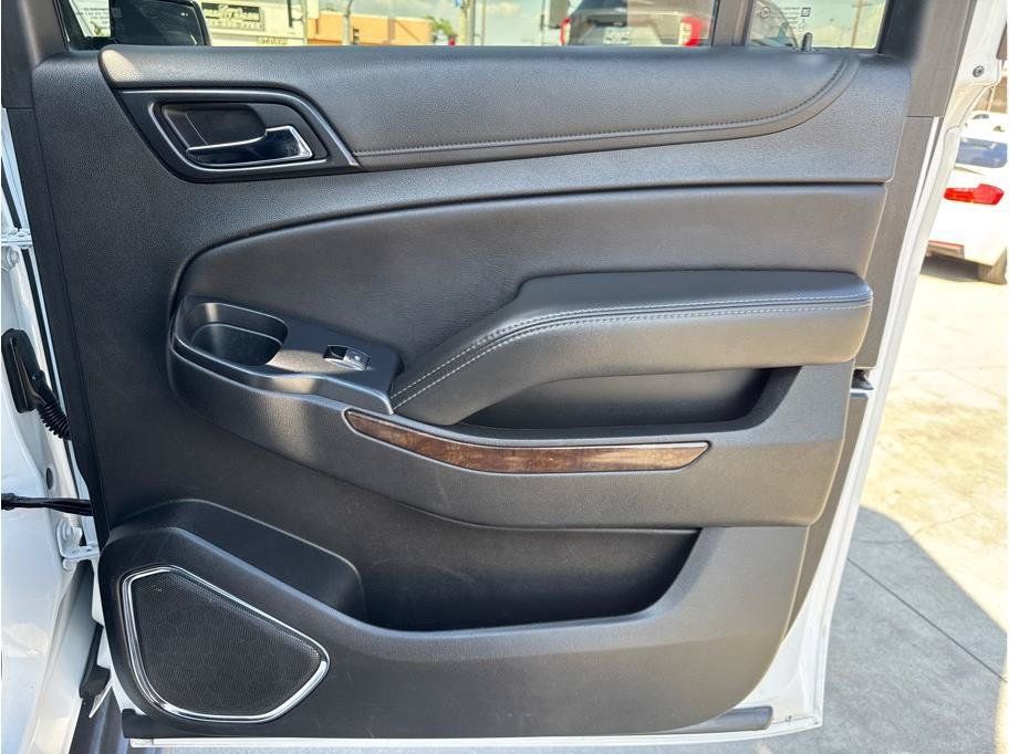 Used 2019 Chevrolet Suburban LT AWD/4WD image 24