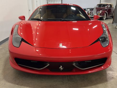 Used 2011 Ferrari 458 Italia Coupe image 4