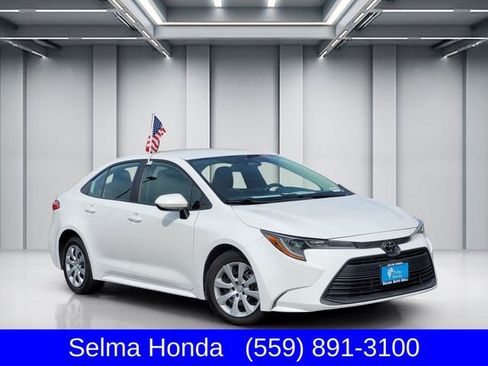 Used 2023 Toyota Corolla LE image 1