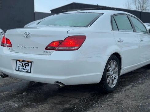 Used 2009 Toyota Avalon XL image 2