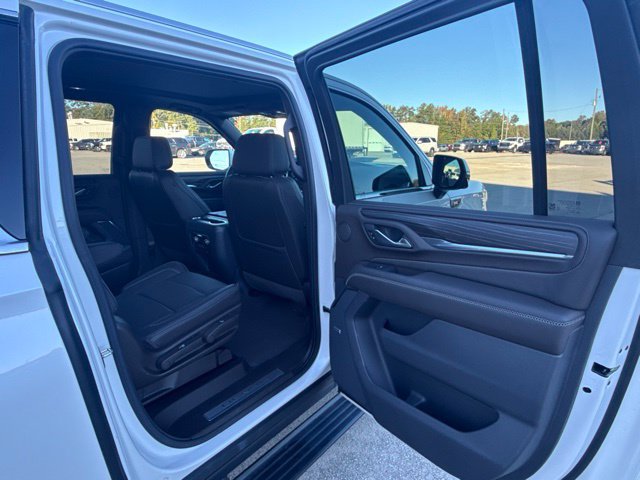 Used 2022 GMC Yukon XL Denali AWD/4WD image 18