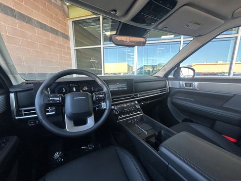 Used 2024 Hyundai Santa Fe SEL image 17