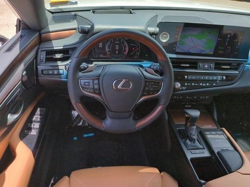 Certified 2022 Lexus ES 350 Ultra Luxury w/ Accessory Package 2 FWD image 15