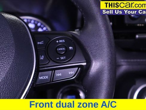 Used 2021 Toyota RAV4 XLE Premium w/ Carpet Mat Package (TMS) FWD image 17