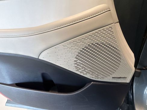 Used 2023 Hyundai Palisade Limited image 25