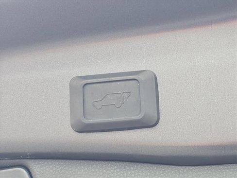 Used 2024 Toyota RAV4 XLE Premium image 13