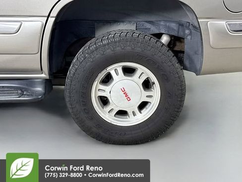 Used 2001 GMC Yukon SLT image 30