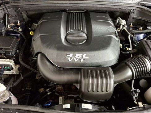 Used 2013 Jeep Grand Cherokee Laredo AWD/4WD image 27