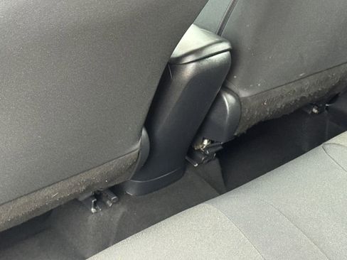 Used 2021 Toyota C-HR LE image 34