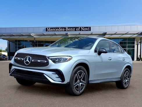 Certified 2025 Mercedes-Benz GLC 300 4MATIC image 1